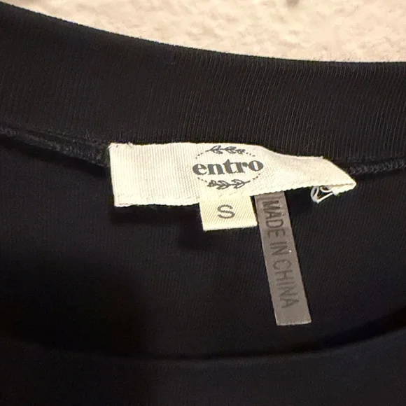 Entro Anthropologie Black top with semi sheer ruffle puffy sleeves - Picture 3 of 4